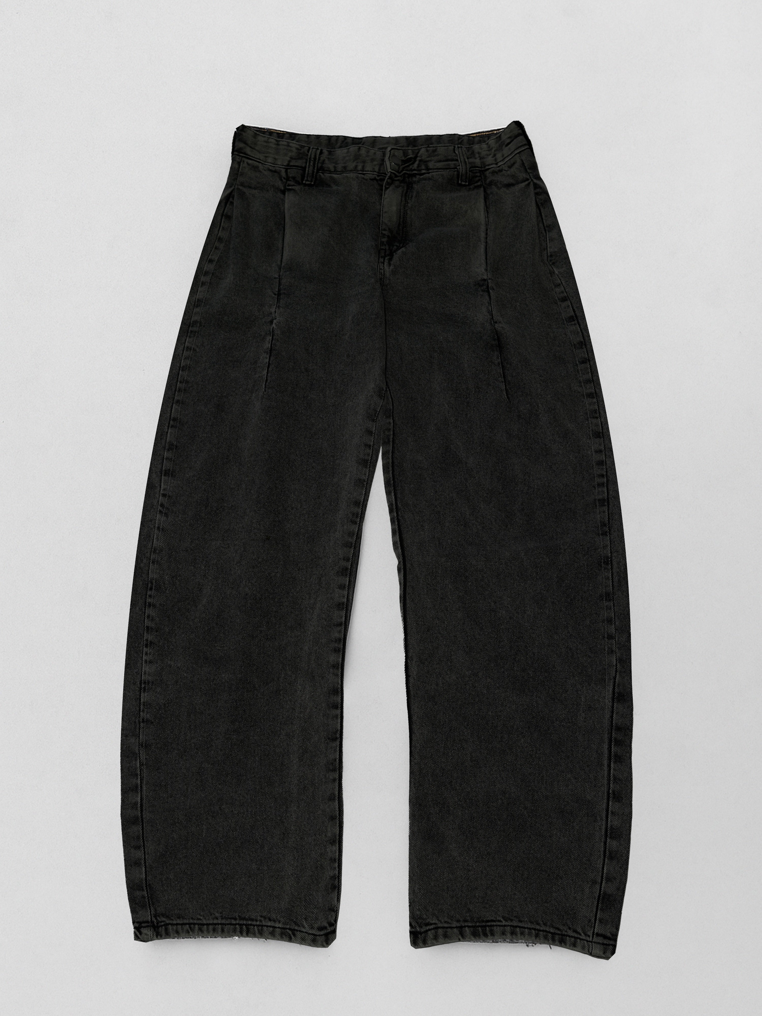Street barrel denims in Black